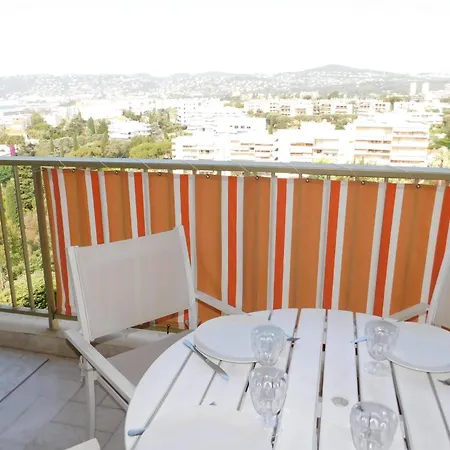 Charming T2 Eden Park With Swimming Pool Private Parking 아파트